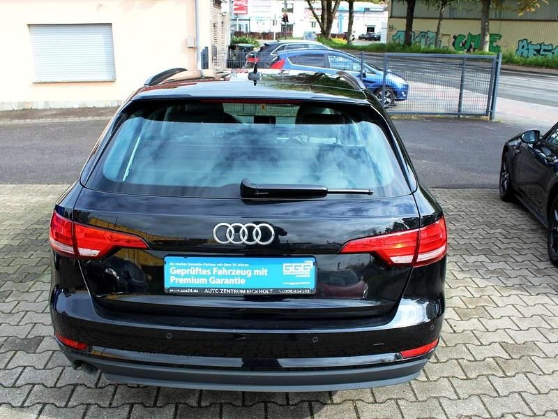 Gebraucht Audi A4 Comfort 150 PS (110 kW) 2018 Schwarz Kombi