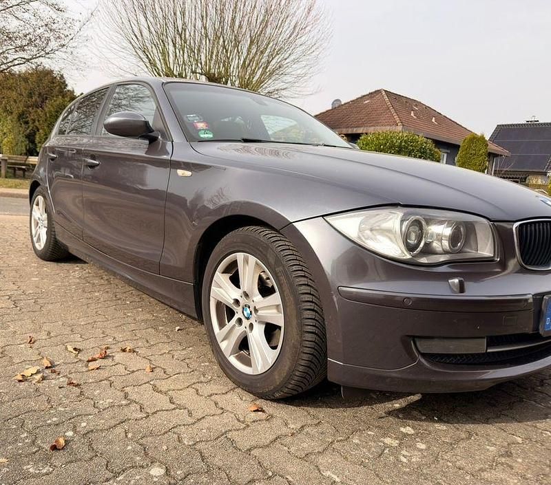 Gebraucht BMW 116 122 PS (89 kW) 2008 Grau Kleinwagen
