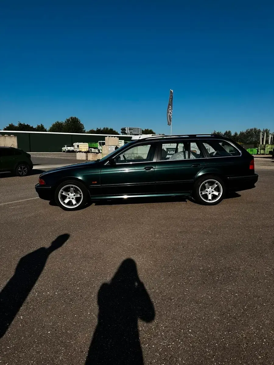 Gebraucht BMW 528 193 PS (141 kW) 1998 Grün Kombi