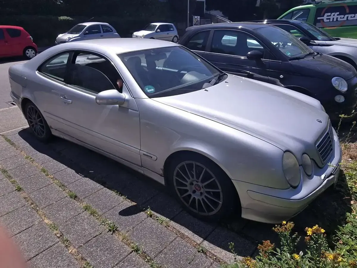 Gebraucht Mercedes CLK230 Elegance 197 PS (144 kW) 2001 Coupé