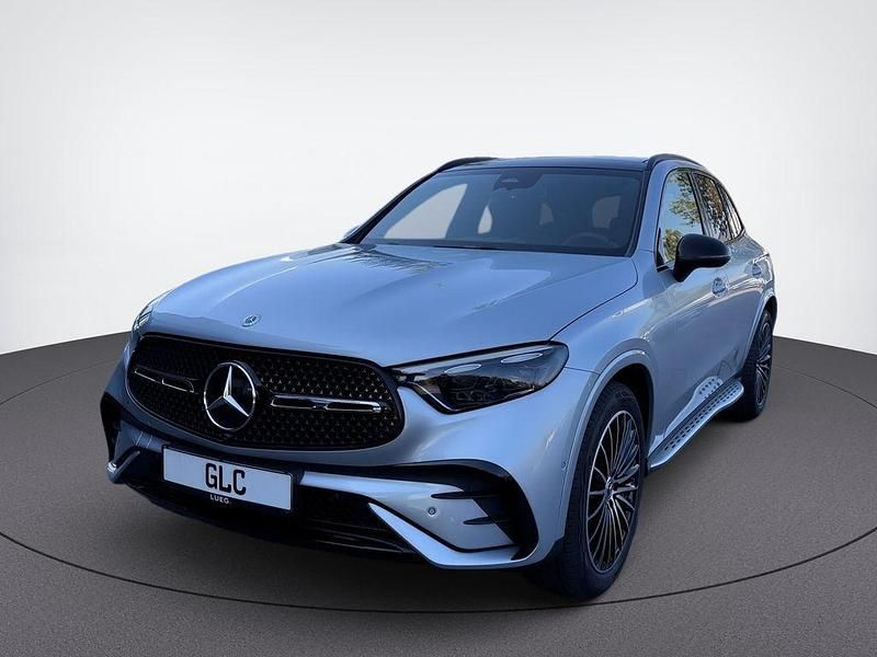 Gebraucht Mercedes GLC200 AMG 163 PS (119 kW) 2025 Silber SUV