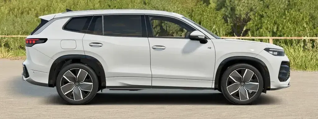 Gebraucht VW Tayron R-line 193 PS (141 kW) 2025 Weiß SUV
