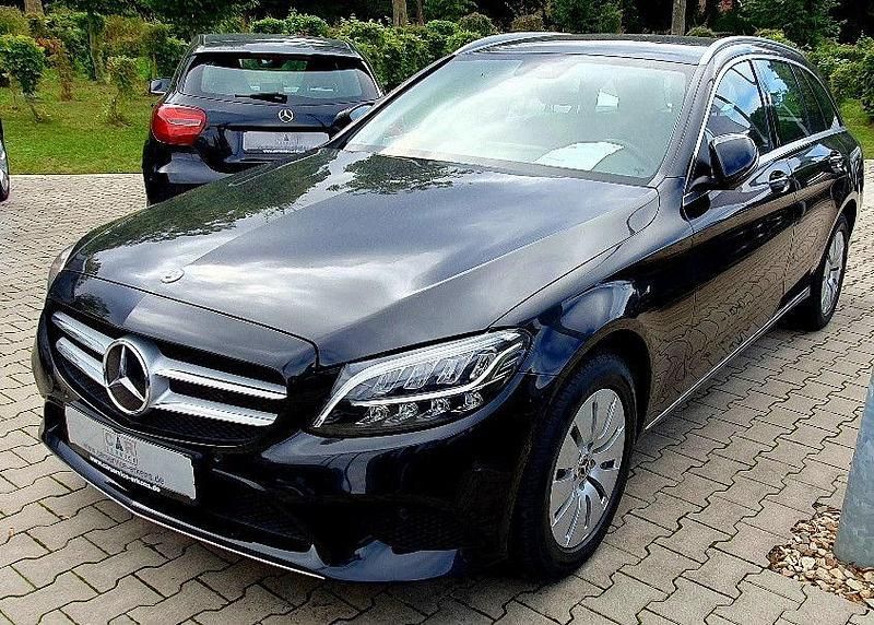 Obsidianschwarz Gebraucht 2018 Mercedes C200 Business Kombi | 19.910 € (Fairer Preis) - Bild 1/4