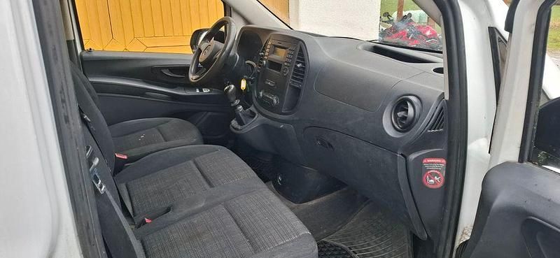 Gebraucht Mercedes Vito 114 PS (83 kW) 2015 Weiß Van