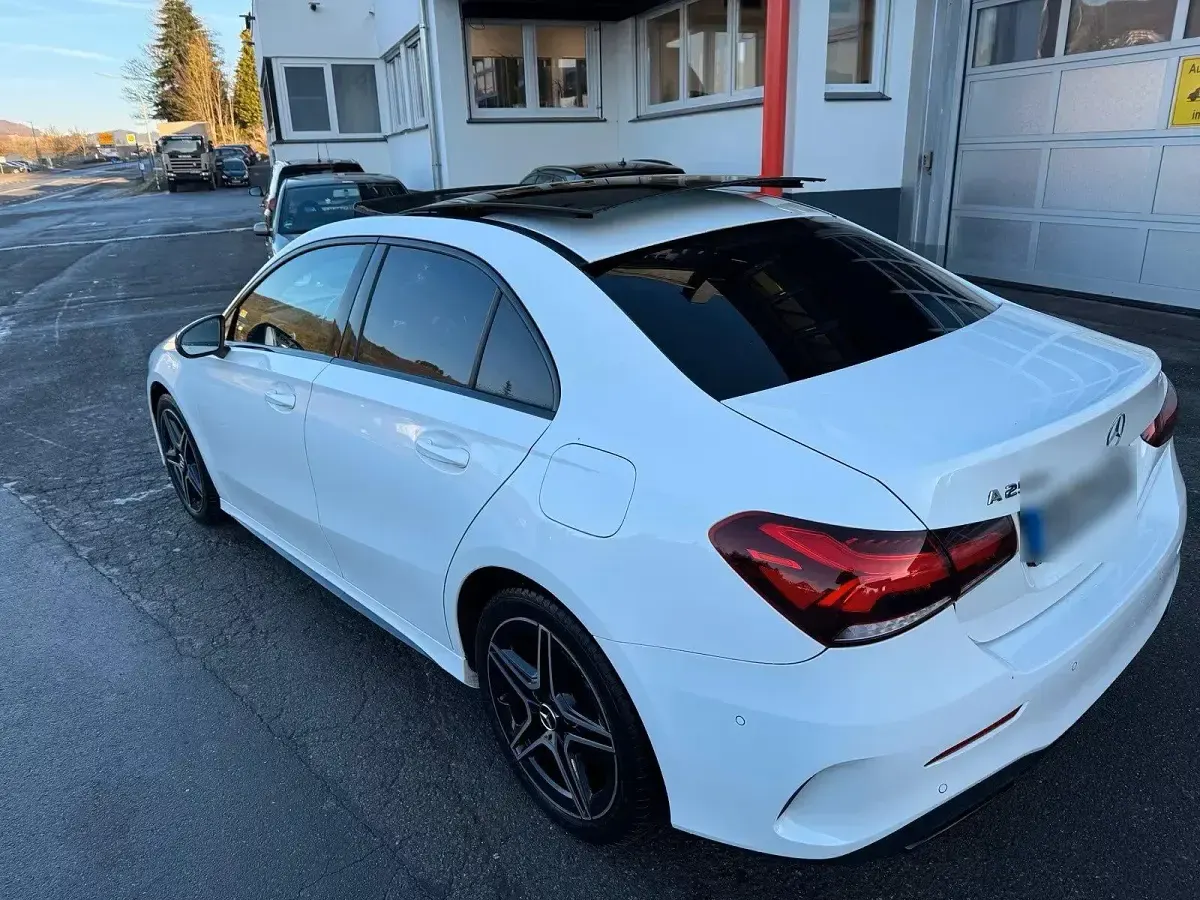 Gebraucht Mercedes A250 AMG line 218 PS (160 kW) 2021 Limousine