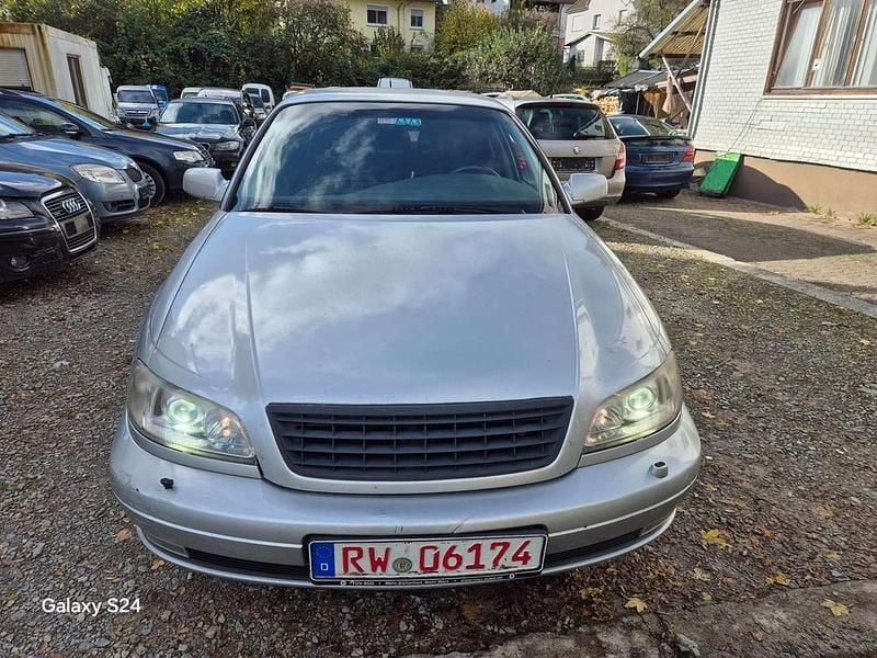 Gebraucht Opel Omega Elegance 144 PS (105 kW) 2001 Silber Limousine