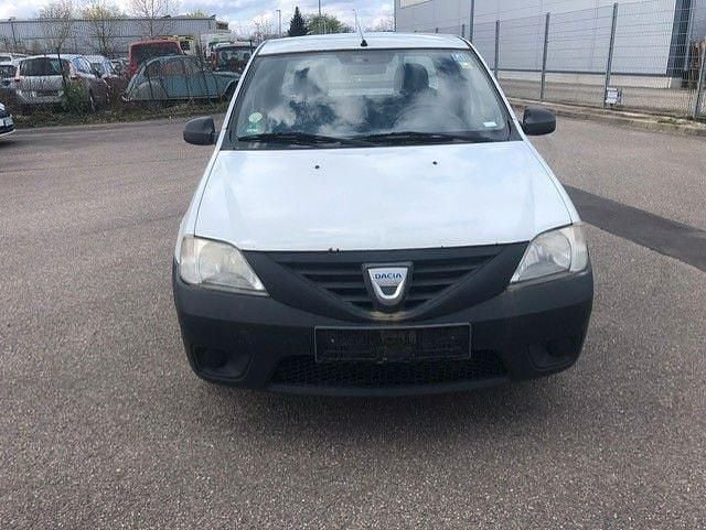 Używany Dacia Logan Pick-Up 88 KM (64 kW) 2011 Biały Pickup