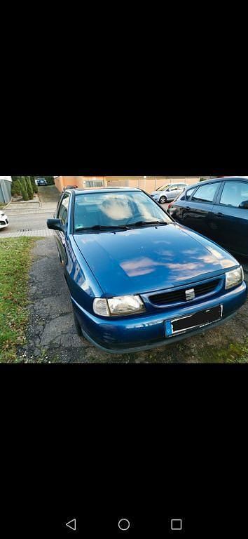 Blau Gebraucht 1999 Seat Ibiza Basis Kleinwagen | 1.400 € (Fairer Preis) - Bild 1/4