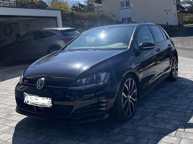 Gebraucht VW Golf VII GTI 230 PS (169 kW) 2016 Schwarz Limousine