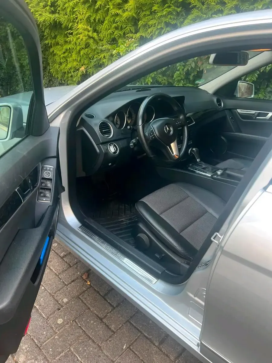 Gebraucht Mercedes C200 184 PS (135 kW) 2012 Limousine