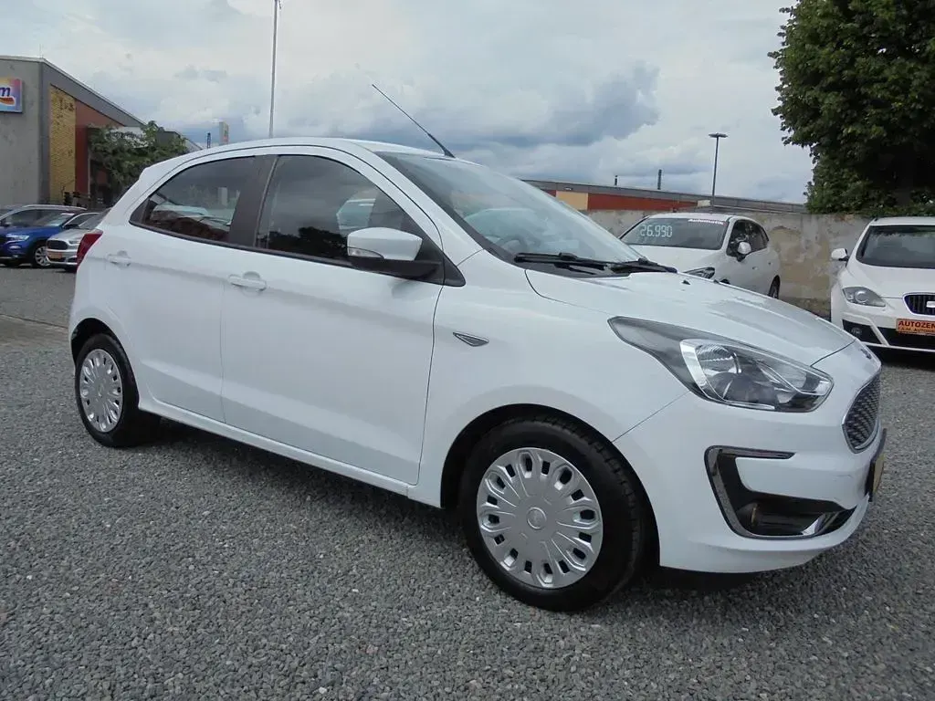 Gebraucht Ford Ka Plus Basis 69 PS (50 kW) 2019 Weiß Kleinwagen