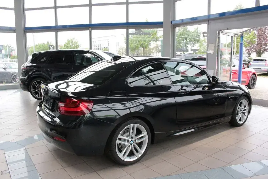 Gebraucht BMW 220 M Sport 184 PS (135 kW) 2015 Black sapphire metallic Coupé