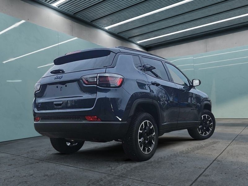 Gebraucht Jeep Compass 181 PS (133 kW) 2024 Blau SUV