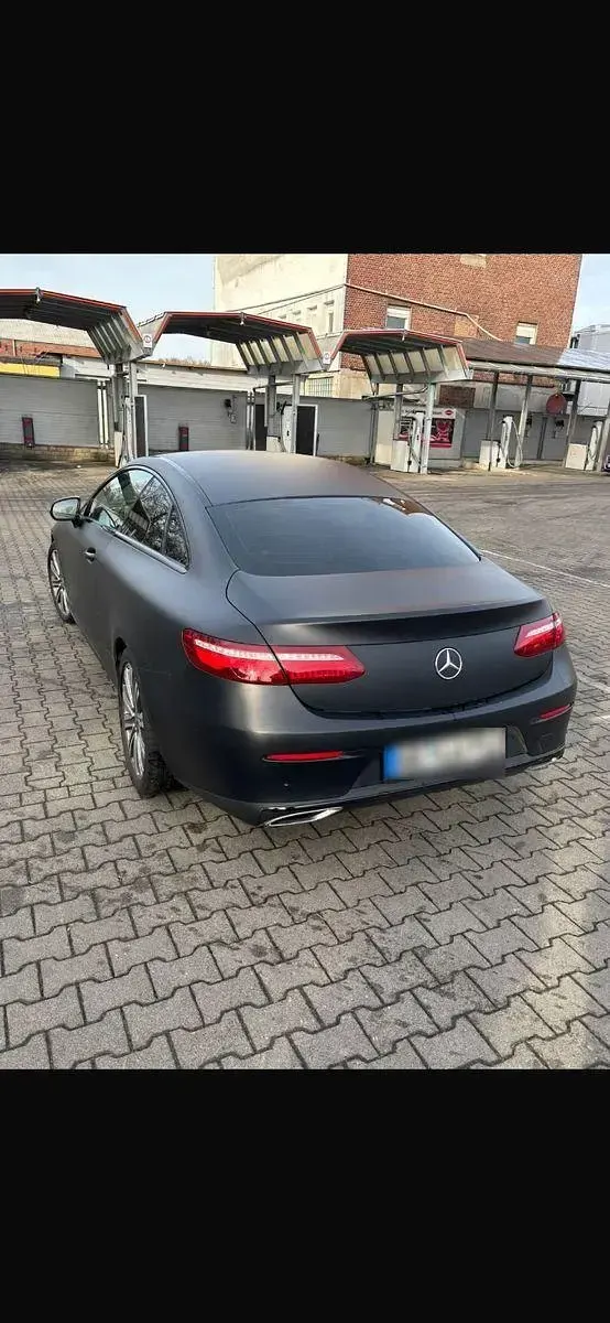 Gebraucht Mercedes E200 184 PS (135 kW) 2018 Schwarz Coupé