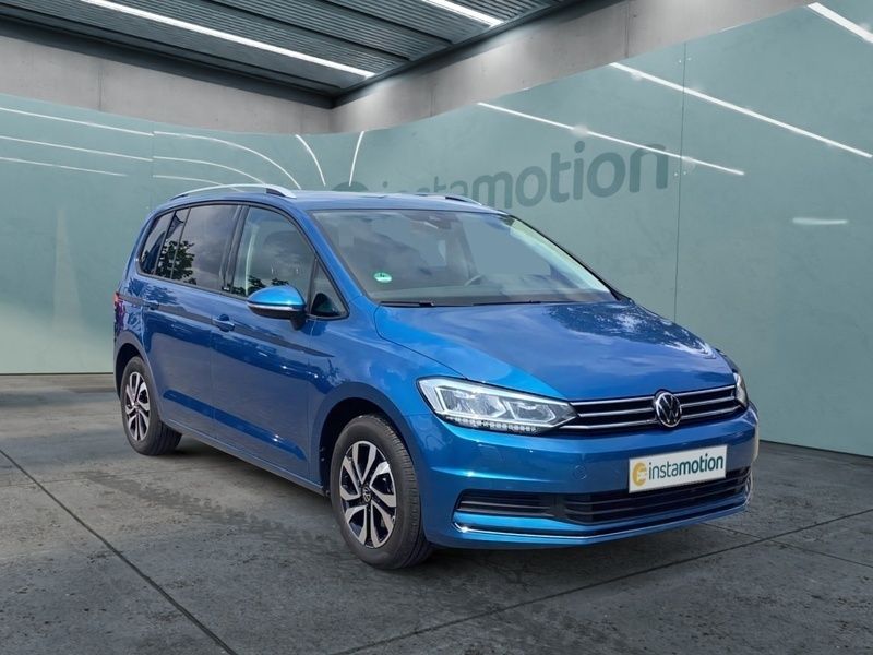 Blau Gebraucht 2024 VW Touran Van / Kleinbus | 34.640 € (Fairer Preis) - Bild 1/4