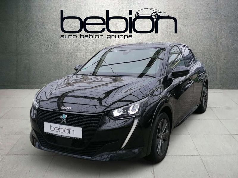 Metfa schwarz perla Gebraucht 2021 Peugeot e-208 Allure Kleinwagen | 15.880 € (Fairer Preis) - Bild 1/4