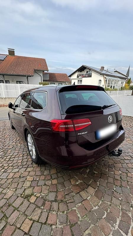 Gebraucht VW Passat 150 PS (110 kW) 2018 Andere farben Kombi