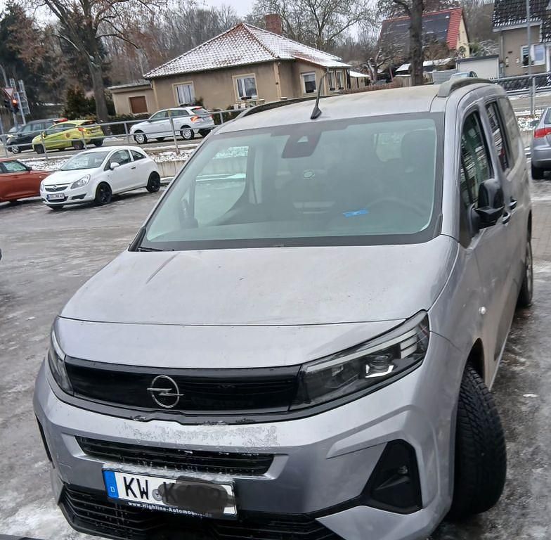 Gebraucht Opel Combo Life 110 PS (80 kW) 2025 Silber Van / Kleinbus