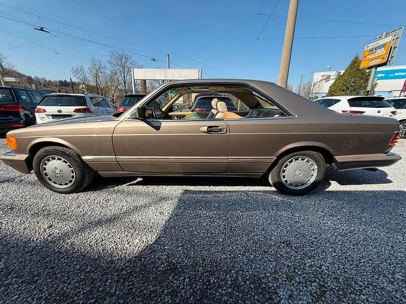 Gebraucht Mercedes S560 242 PS (177 kW) 1987 Capuccino met. Limousine