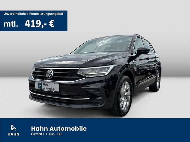 Deep black perleffekt Gebraucht 2021 VW Tiguan Life SUV | 26.190 € (Guter Preis) - Bild 1/3