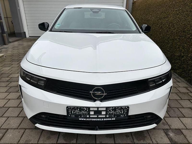 Gebraucht Opel Astra Edition 131 PS (96 kW) 2024 Weiß Kleinwagen