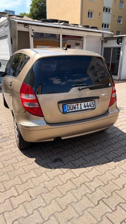 Beige Gebraucht 2005 Mercedes A150 Elegance Limousine | 800 € (Superpreis) - Bild 1/4