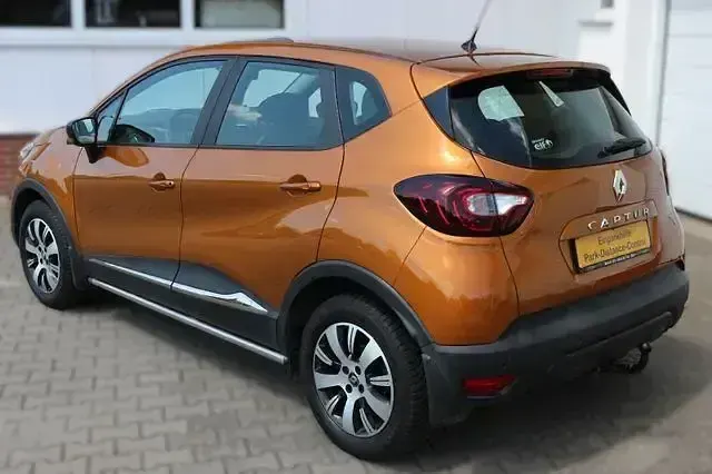 Gebraucht Renault Captur LIMITED 90 PS (66 kW) 2019 Orange SUV