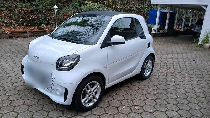 Gebraucht Smart ForTwo Coupé 60 kW (82 PS) 2022 Weiß Kleinwagen