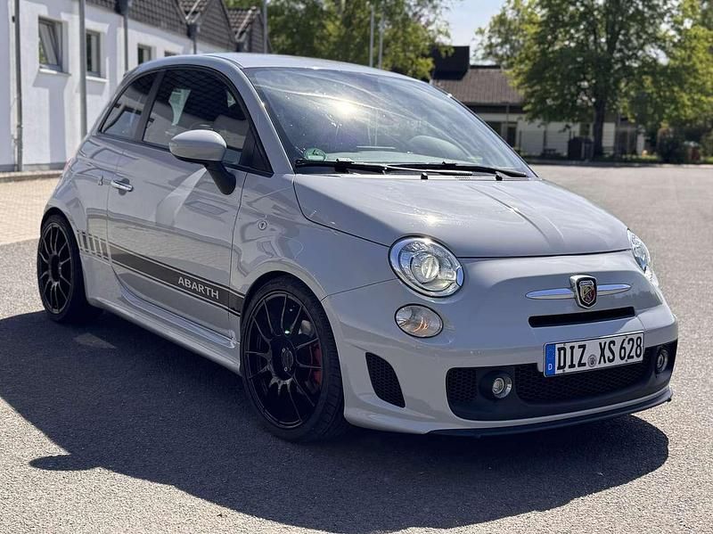 Grau Gebraucht 2014 Abarth 500 Kleinwagen | 14.350 € (Teuer) - Bild 1/4