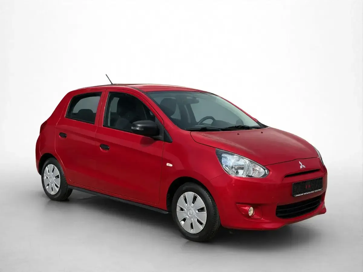 Gebraucht Mitsubishi Space Star Diamant Edition 71 PS (52 kW) 2015 Rot Kleinwagen