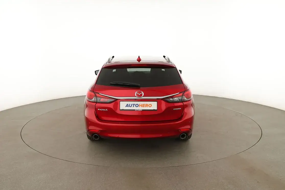 Gebraucht Mazda 6 Sports-Line 194 PS (142 kW) 2019 Rot Kombi