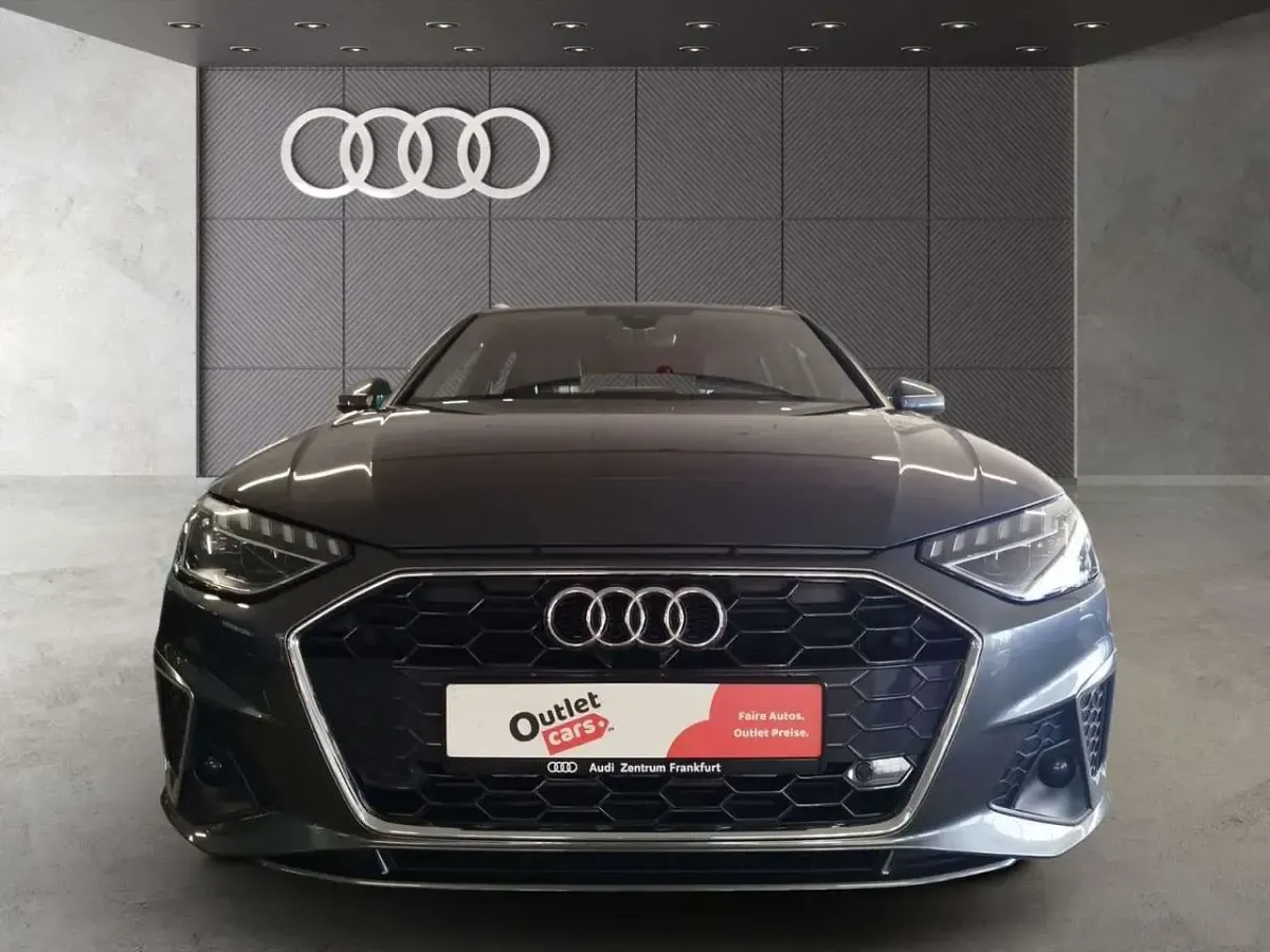 Gebraucht Audi A4 S-Line 204 PS (150 kW) 2023 Daytonagrau perleffekt/daytona Kombi