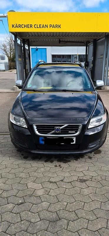 Gebraucht Volvo V50 136 PS (100 kW) 2010 Schwarz Kombi