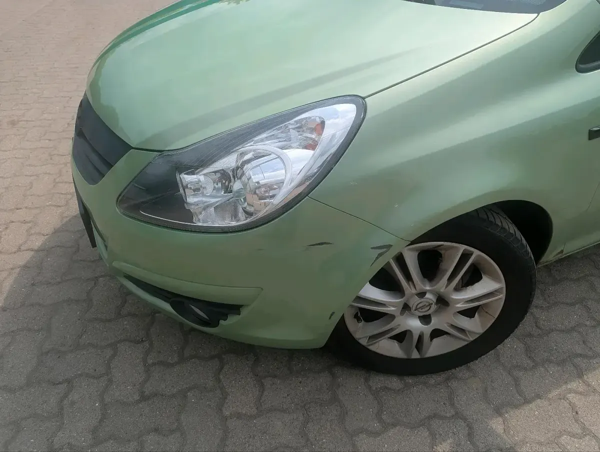 Brugt Opel Corsa Edition 80 HK (58 kW) 2009 Grøn Hatchback