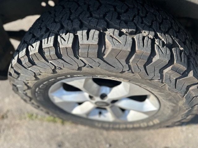 Schwarz Gebraucht 2006 Nissan Navara Abholung | 4.444 € (Superpreis) - Bild 1/4