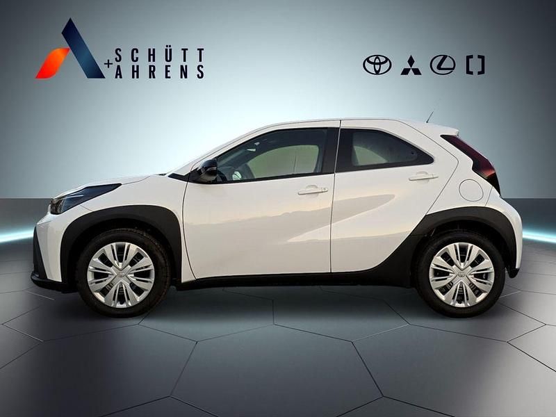 Neu Toyota Aygo X PURE 117 PS (86 kW) 2025 Weiß SUV