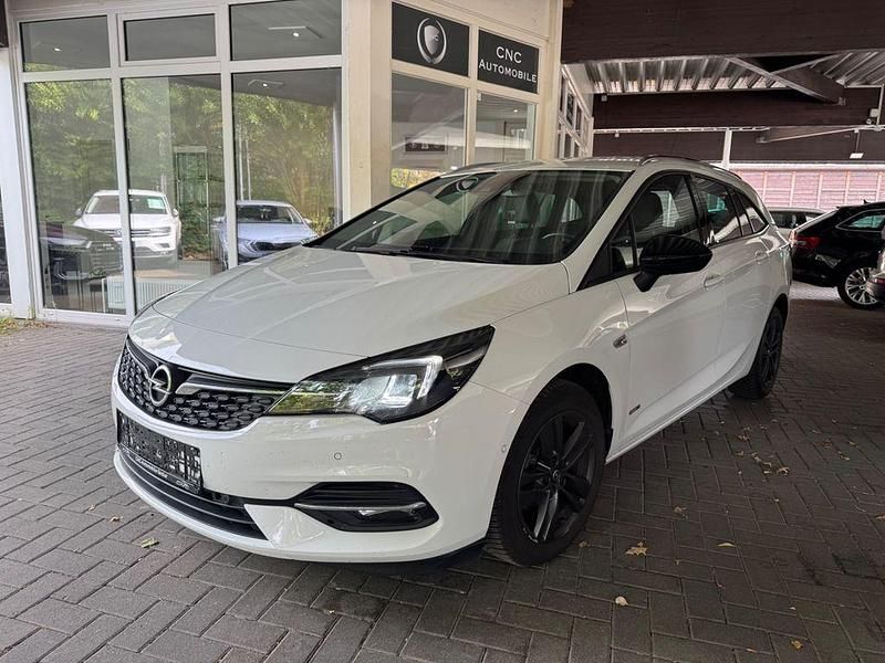 Weiß Gebraucht 2022 Opel Astra Design & Tech Kombi | 12.990 € (Fairer Preis) - Bild 1/4