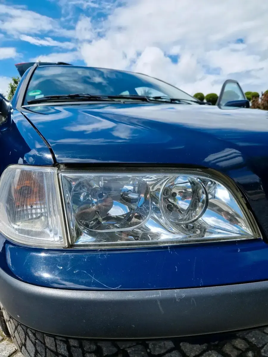 Gebraucht Volvo V40 122 PS (89 kW) 2002 Blau Kombi