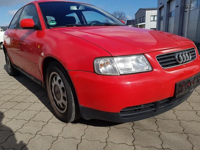 Gebraucht Audi A3 101 PS (74 kW) 1997 Rot Kleinwagen