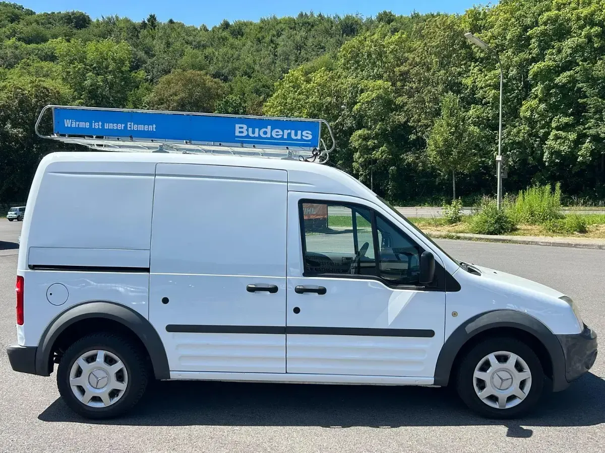 Gebraucht Ford Transit Connect 75 PS (55 kW) 2011 Weiß Van / Kleinbus