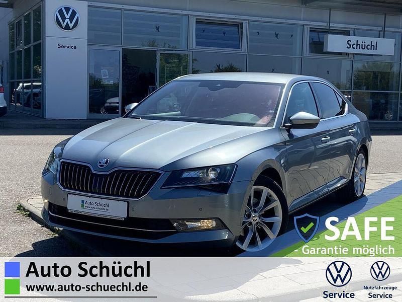 Grau Gebraucht 2016 Skoda Superb Limousine | 14.870 € (Fairer Preis) - Bild 1/4