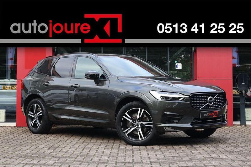 Grau Gebraucht 2020 Volvo XC60 R-Design SUV | 32.063 € - Bild 1/4