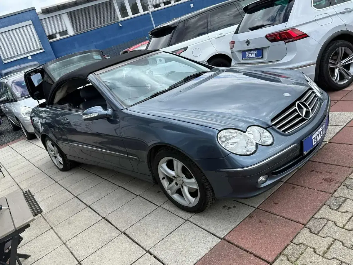 Gebraucht Mercedes CLK200 163 PS (119 kW) 2006 Blau Cabrio