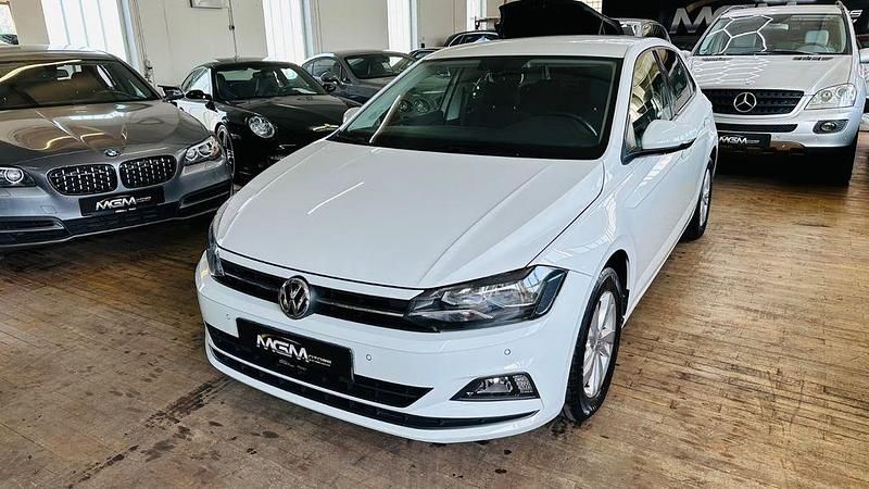 Gebraucht VW Polo Comfortline 75 PS (55 kW) 2018 Weiß Kleinwagen