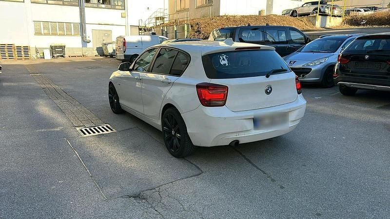 Gebraucht BMW 116 136 PS (100 kW) 2012 Weiß Kleinwagen