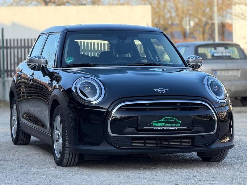 Gebraucht Mini ONE Classic 102 PS (75 kW) 2022 Schwarz Kleinwagen