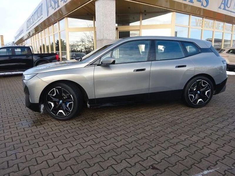 Gebraucht BMW iX Sport Line 239 kW (326 PS) 2022 Grau SUV
