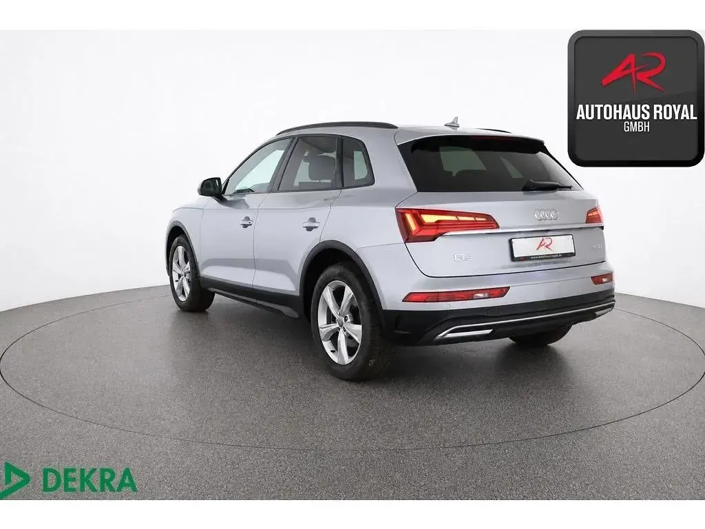 Gebraucht Audi Q5 Business 163 PS (119 kW) 2024 Silber (metallic) SUV