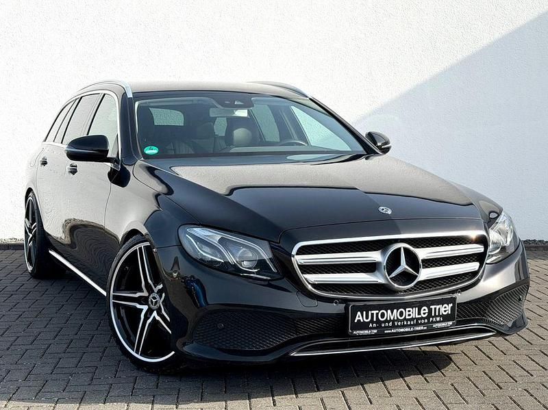 Gebraucht Mercedes E220 194 PS (142 kW) 2018 Schwarz Kombi