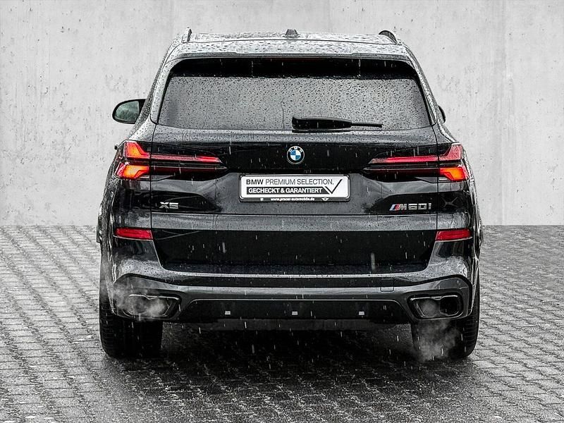 Gebraucht BMW X5 M Sport 530 PS (389 kW) 2023 Schwarz SUV